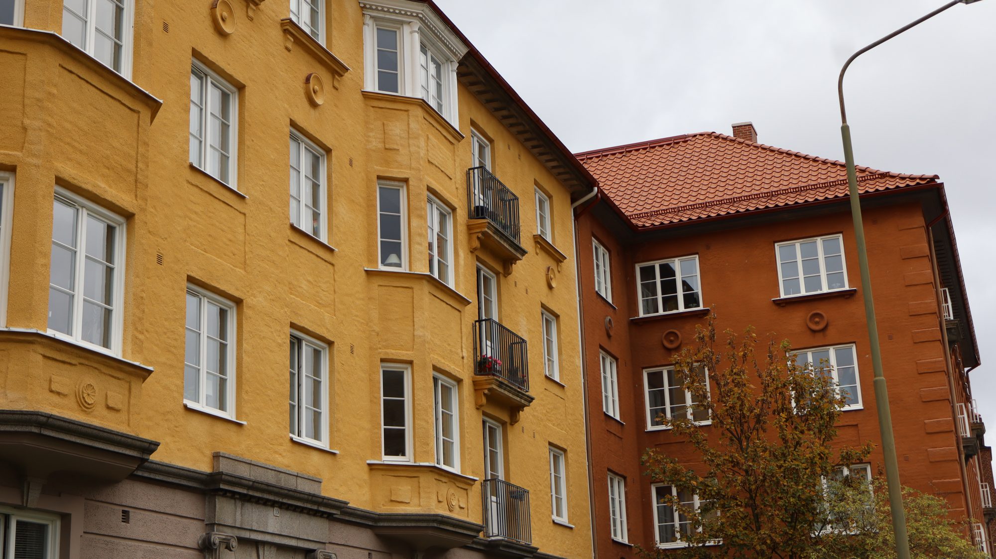 Måttbeställda fönster på Skavdronsgatan i Malmö